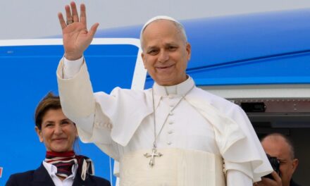 Папа Лев XIV вирушив у свою ІІІ Апостольську подорож