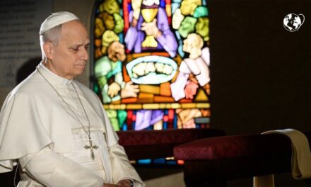 У квітні Лев XIV просить молитися за священників, які переживають кризу