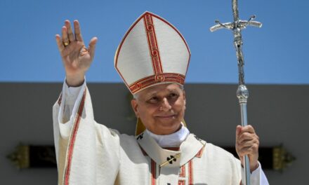 Папа попрощався з Канарами та Іспанією: втішений свідченням віри
