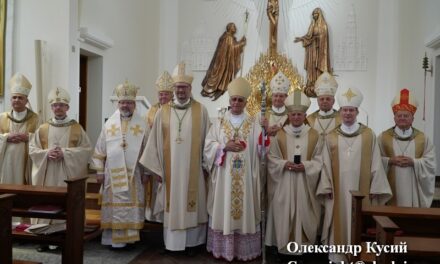 Єпископ Микола Лучок на Ювілейних відзначеннях 25 річчя візиту Папи до України
