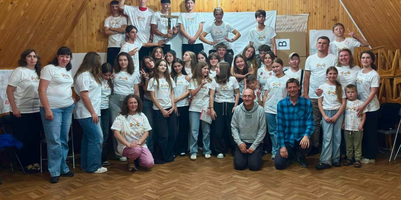 Підлітки у таборі і волонтерство – чудова ініціатива руху Фоколаре